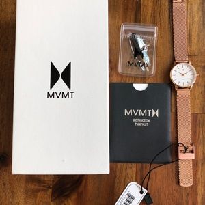 *NWT* MVMT rose gold watch